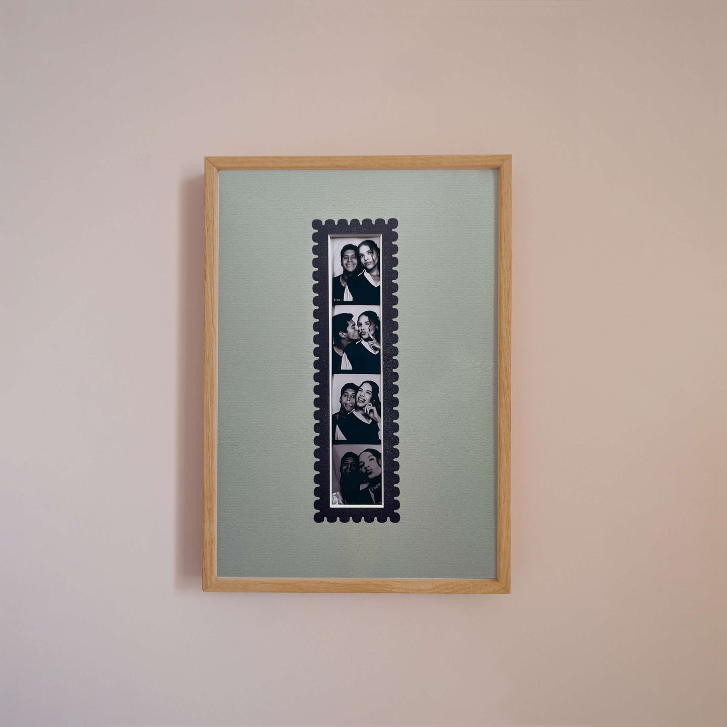 THE SCALLOP AUTOFOTO STRIP MOUNT