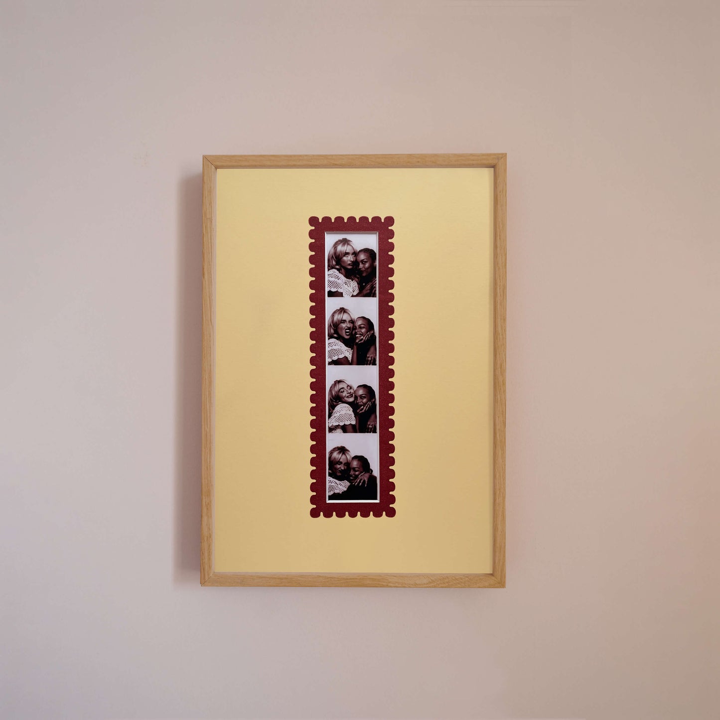 THE SCALLOP AUTOFOTO STRIP MOUNT