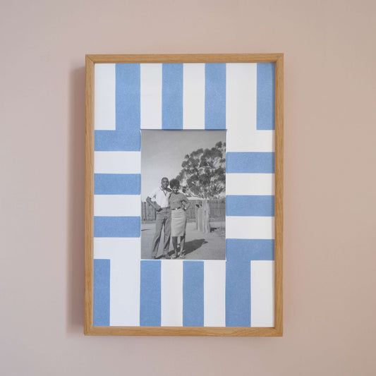 STRIPY PASTEL PHOTO MOUNT 6x4"
